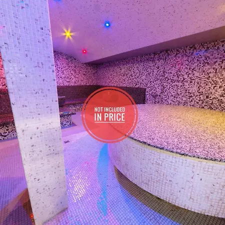 Terrace Pool Deluxe In Belvedere Apartamento